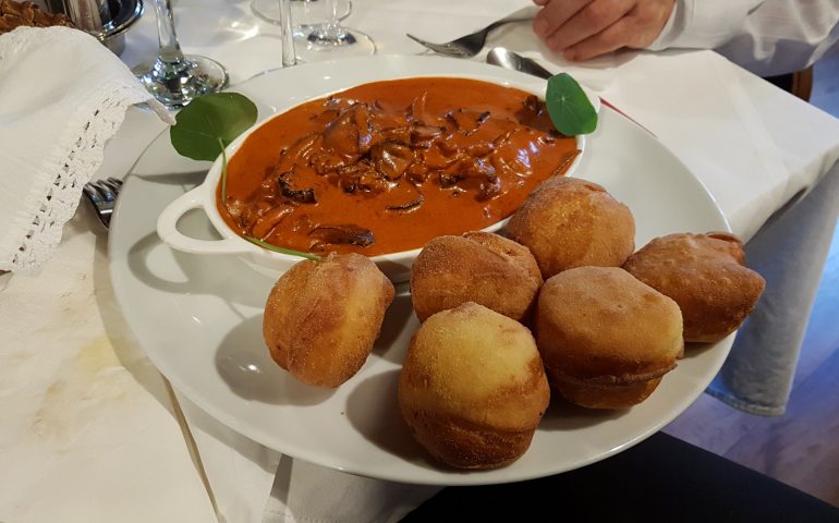 https://karpatiaettermek.hu/wp-content/uploads/2020/12/Bekescsaba-Hargita-etterem-7-770x480.jpg