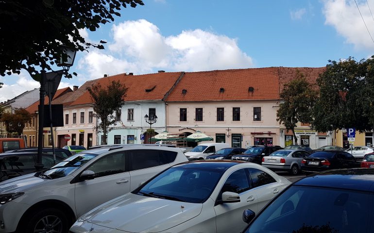 https://karpatiaettermek.hu/wp-content/uploads/2020/12/Beszterce-Business-bistro-TE-2-770x480.jpg