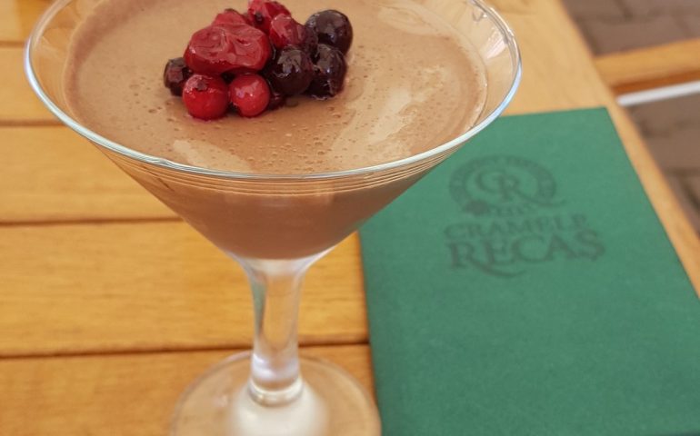 https://karpatiaettermek.hu/wp-content/uploads/2020/12/Beszterce-Business-bistro-TE-7-770x480.jpg