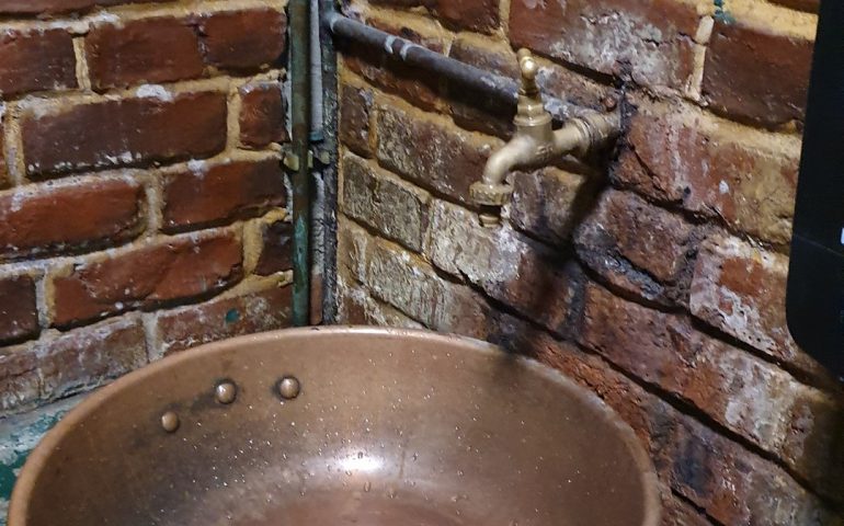 https://karpatiaettermek.hu/wp-content/uploads/2020/12/Brasso-Deane-s-Irish-Pub-5-770x480.jpg