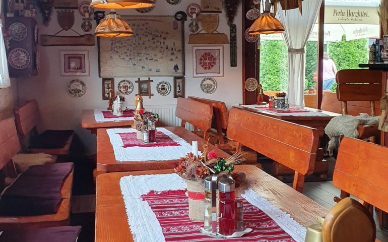 https://karpatiaettermek.hu/wp-content/uploads/2020/12/Csikszereda-Gambrinus-csarda-4-770x480.jpg