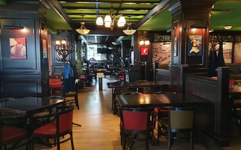 https://karpatiaettermek.hu/wp-content/uploads/2020/12/Csikszereda-Gosser-Pub-3-770x480.jpg
