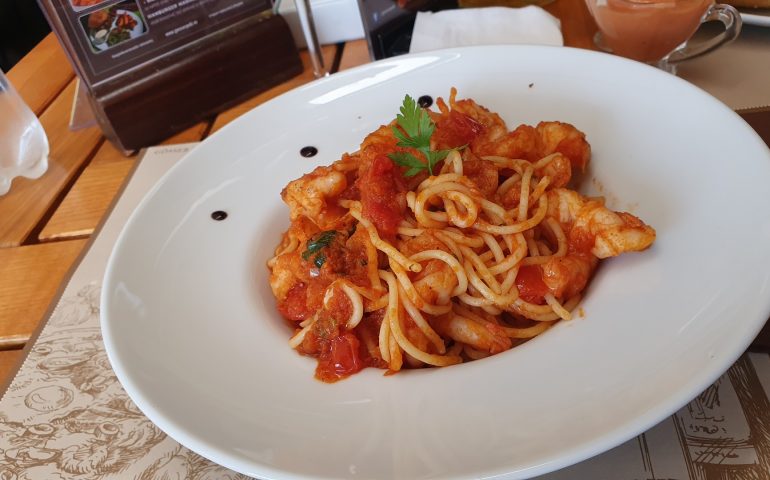 https://karpatiaettermek.hu/wp-content/uploads/2020/12/Csikszereda-Gosser-Pub-5-770x480.jpg