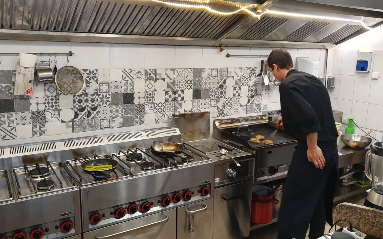 https://karpatiaettermek.hu/wp-content/uploads/2020/12/Csikszereda-Via-Napoli-pizzeria-7-770x480.jpg