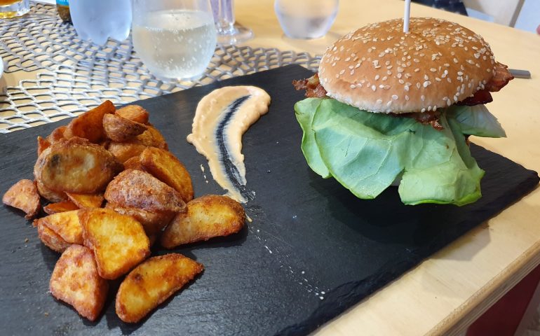 https://karpatiaettermek.hu/wp-content/uploads/2020/12/Csikszereda-Via-Napoli-pizzeria-9-770x480.jpg