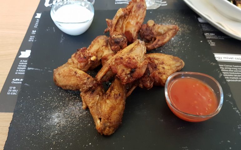 https://karpatiaettermek.hu/wp-content/uploads/2021/01/Gyula-Corner-pub-es-etterem-7-770x480.jpg