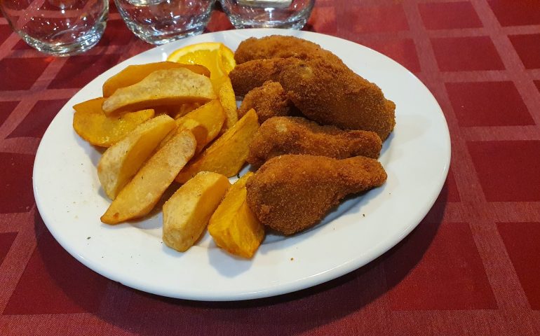 https://karpatiaettermek.hu/wp-content/uploads/2021/01/Hargita-Furdo-Bagolyko-Etterem-6-770x480.jpg