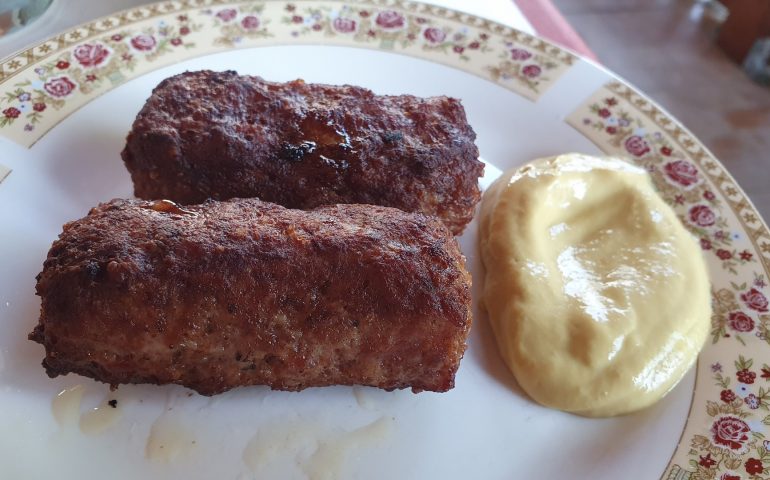https://karpatiaettermek.hu/wp-content/uploads/2021/01/Hargita-furdo-Csiki-menedekhaz-etterme-6-770x480.jpg