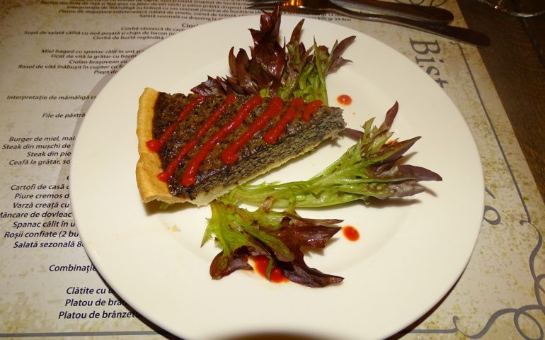 https://karpatiaettermek.hu/wp-content/uploads/2021/01/Kolozsvar-Bistro-1568-Bisztro-2-770x480.jpg
