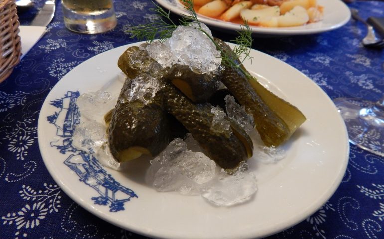 https://karpatiaettermek.hu/wp-content/uploads/2021/01/Lajosmizse-Oreg-tanyacsarda-csarda-2-770x480.jpg
