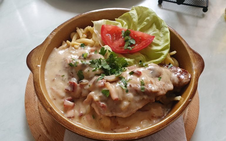 https://karpatiaettermek.hu/wp-content/uploads/2021/01/Lugos-Gasthaus-Edward-etterem-7-770x480.jpg