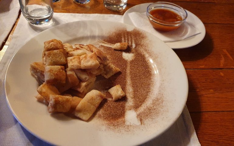 https://karpatiaettermek.hu/wp-content/uploads/2021/01/Madarasi-Hargita-Petho-Etterem-6-770x480.jpg