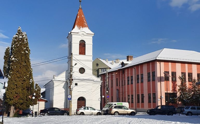 https://karpatiaettermek.hu/wp-content/uploads/2021/01/Marosheviz-Izabella-etterem-1-770x480.jpg