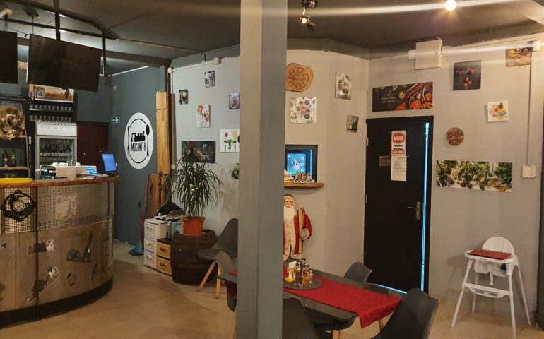 https://karpatiaettermek.hu/wp-content/uploads/2021/01/Marzsina-Mocanita-Steakhouse-Etterem-1-770x480.jpg