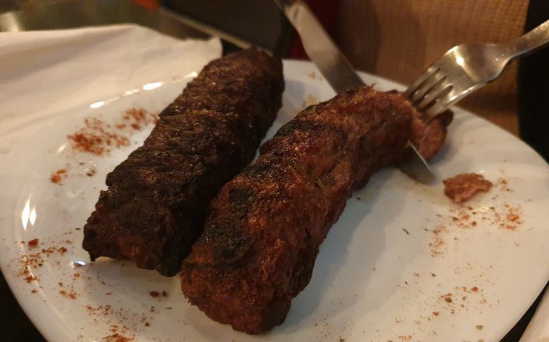 https://karpatiaettermek.hu/wp-content/uploads/2021/01/Marzsina-Mocanita-Steakhouse-Etterem-8-770x480.jpg