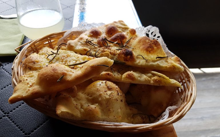 https://karpatiaettermek.hu/wp-content/uploads/2021/01/Nagybanya-L-Ulivo-etterem-4-770x480.jpg