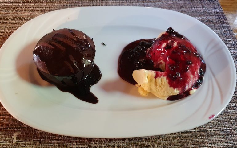 https://karpatiaettermek.hu/wp-content/uploads/2021/01/Nagyszalonta-Melody-pizzeria-8-770x480.jpg