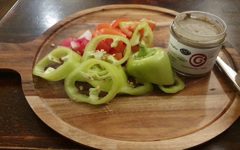 https://karpatiaettermek.hu/wp-content/uploads/2021/01/Pozsony-Dolnozemska-Krcma-etterem-6-770x480.jpg