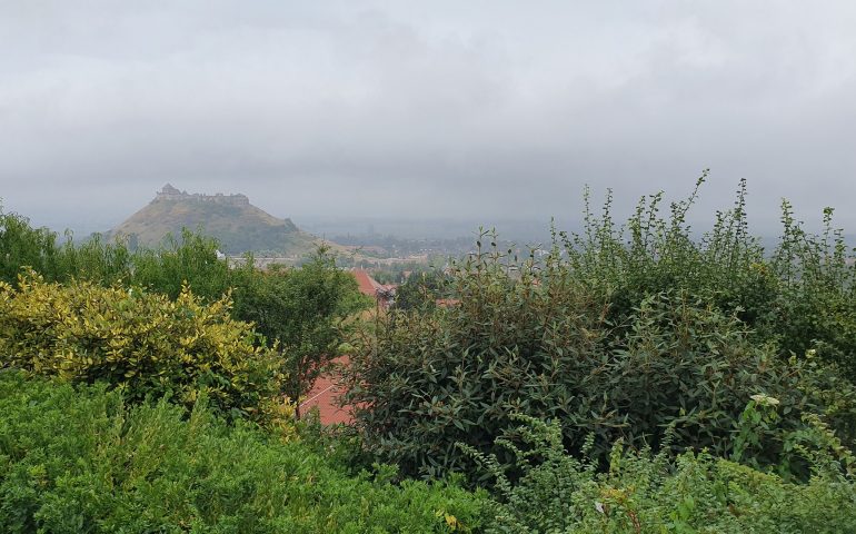 https://karpatiaettermek.hu/wp-content/uploads/2021/01/Sumeg-Terazza-Bisztro-Bar-6-770x480.jpg
