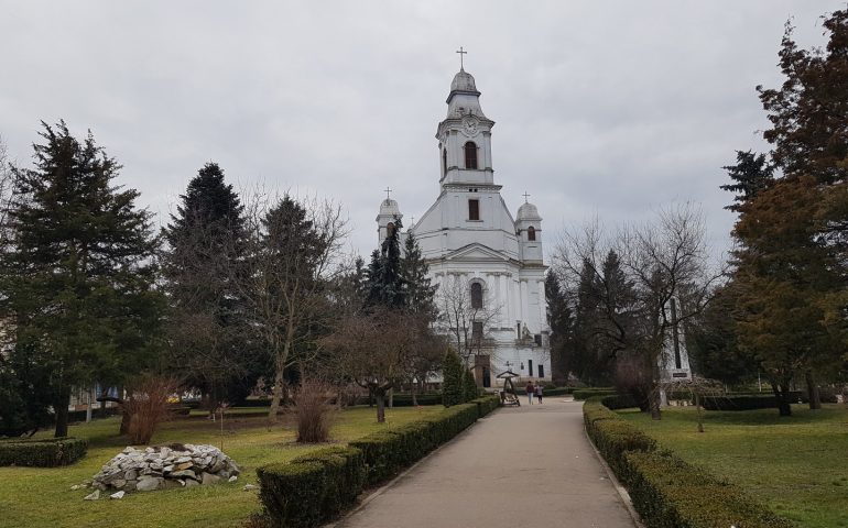 https://karpatiaettermek.hu/wp-content/uploads/2021/01/Szamosujvar-Trofeul-Etterem-2-770x480.jpg