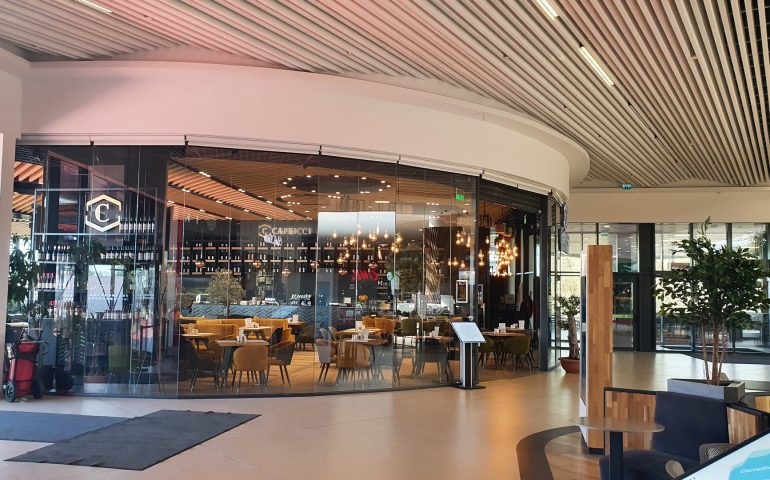 https://karpatiaettermek.hu/wp-content/uploads/2021/01/Szatmarnemeti-Capricii-etterem-2-770x480.jpg
