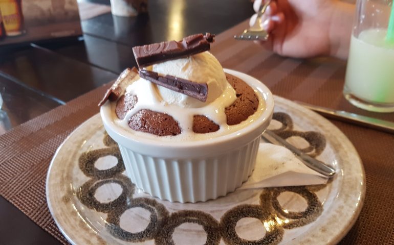 https://karpatiaettermek.hu/wp-content/uploads/2021/01/Szekelyudvarhely-Elemozsia-Street-Food-Etterem-3-770x480.jpg