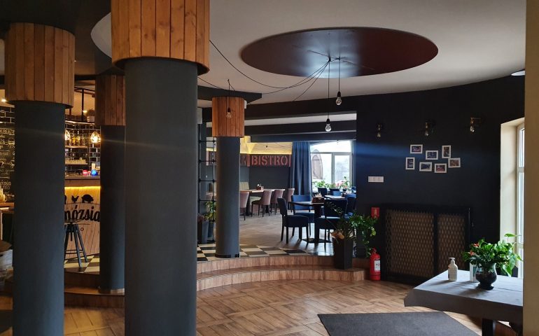 https://karpatiaettermek.hu/wp-content/uploads/2021/01/Szekelyudvarhely-Elemozsia-Street-Food-Etterem-6-770x480.jpg
