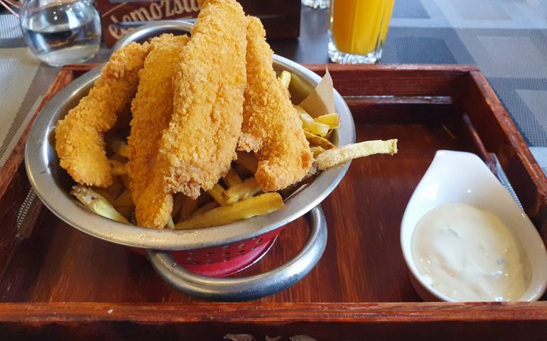 https://karpatiaettermek.hu/wp-content/uploads/2021/01/Szekelyudvarhely-Elemozsia-Street-Food-Etterem-8-770x480.jpg