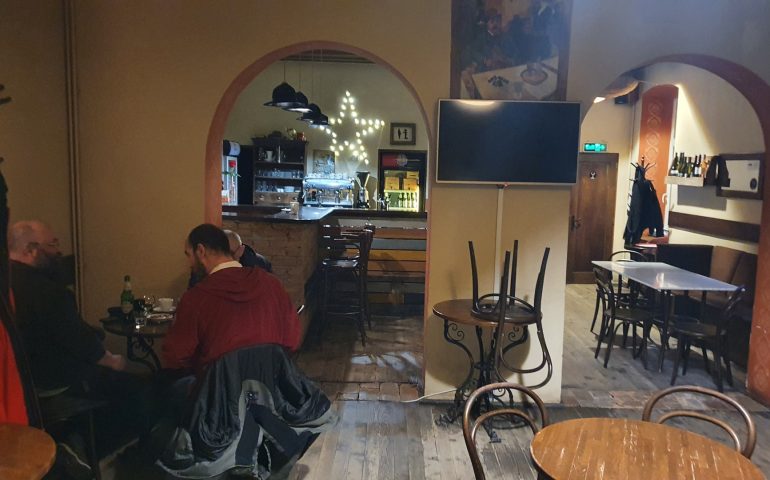 https://karpatiaettermek.hu/wp-content/uploads/2021/01/Szekelyudvarhely-Kalapos-gasztro-pub-4-770x480.jpg