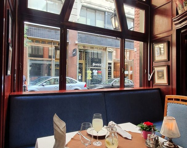 https://karpatiaettermek.hu/wp-content/uploads/2021/02/Budapest-Comme-Chez-Soi-Etterem-3-608x480.jpg