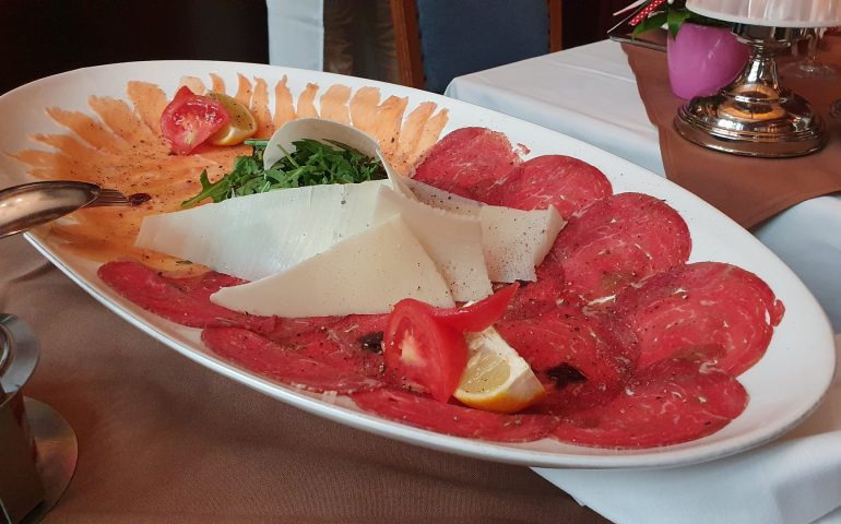 https://karpatiaettermek.hu/wp-content/uploads/2021/02/Budapest-Comme-Chez-Soi-Etterem-5-770x480.jpg