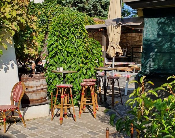 https://karpatiaettermek.hu/wp-content/uploads/2021/02/Budapest-Czako-kert-Etterem-10-608x480.jpg