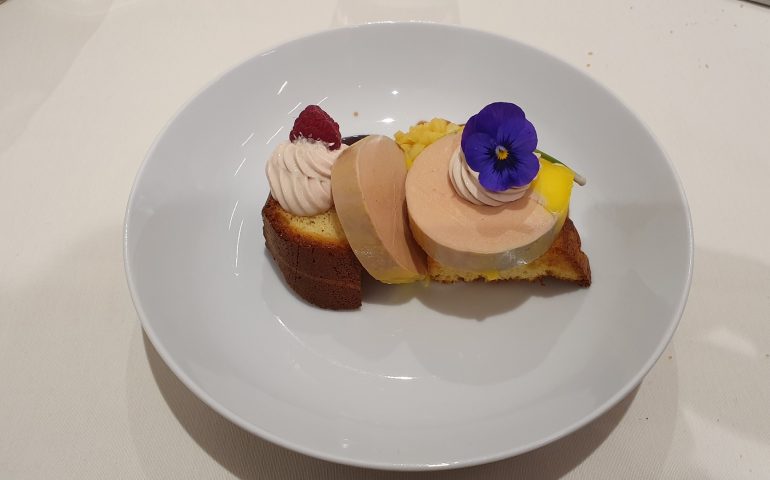 https://karpatiaettermek.hu/wp-content/uploads/2021/02/Nagyvarad-Meridian-Zero-Etterem-6-770x480.jpg