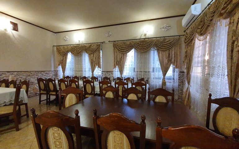 https://karpatiaettermek.hu/wp-content/uploads/2021/02/Tiszaspeterfalva-Csardapark-Etterem-3-770x480.jpg