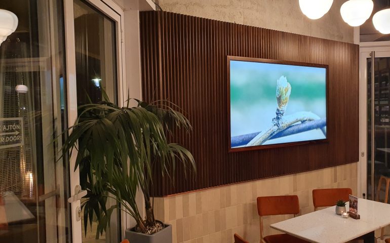 https://karpatiaettermek.hu/wp-content/uploads/2021/03/Balatonfured-Zelna-borbar-7-770x480.jpg