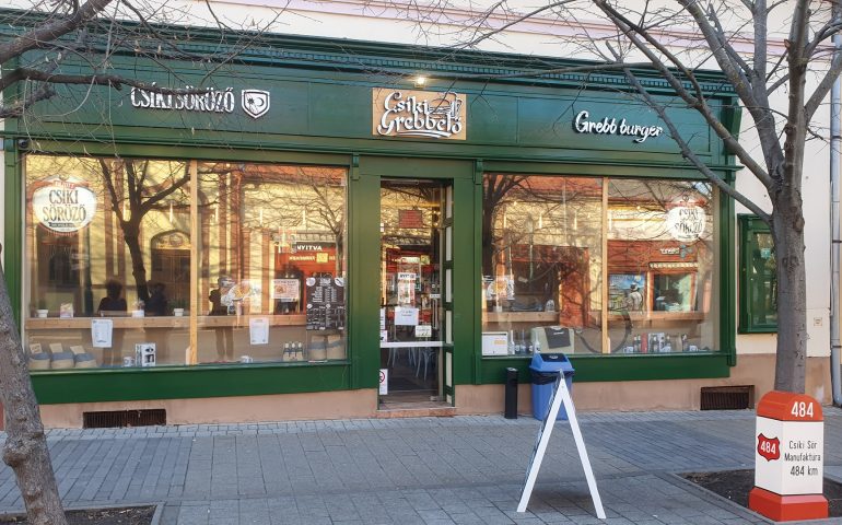 https://karpatiaettermek.hu/wp-content/uploads/2021/03/Gyula-Csiki-grebbelo-Sorozo-8-770x480.jpg