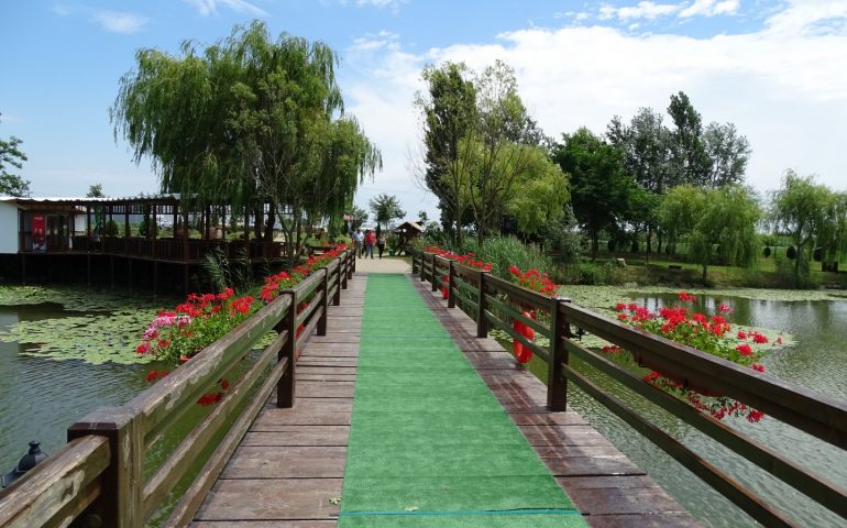 https://karpatiaettermek.hu/wp-content/uploads/2021/03/Nagyszalonta-Horgony-Etterem-10-770x480.jpg