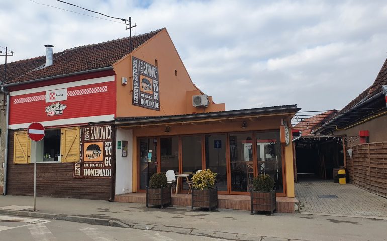 https://karpatiaettermek.hu/wp-content/uploads/2021/03/Nagyszalonta-Street-Food-Bisztro-1-770x480.jpg