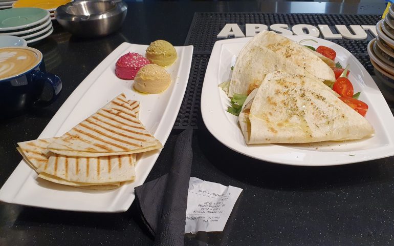 https://karpatiaettermek.hu/wp-content/uploads/2021/03/Nagyvarad-Ristretto-Kavezo-8-770x480.jpg