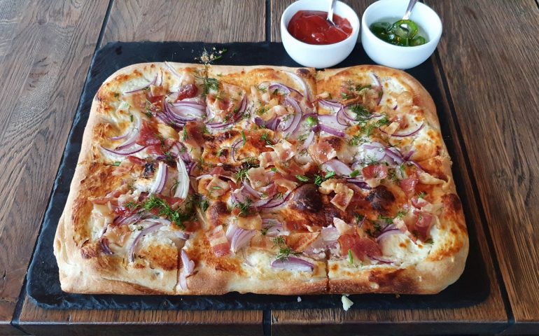 https://karpatiaettermek.hu/wp-content/uploads/2021/03/Nagyvarad-Spoon-Bar-es-Grill-6-770x480.jpg