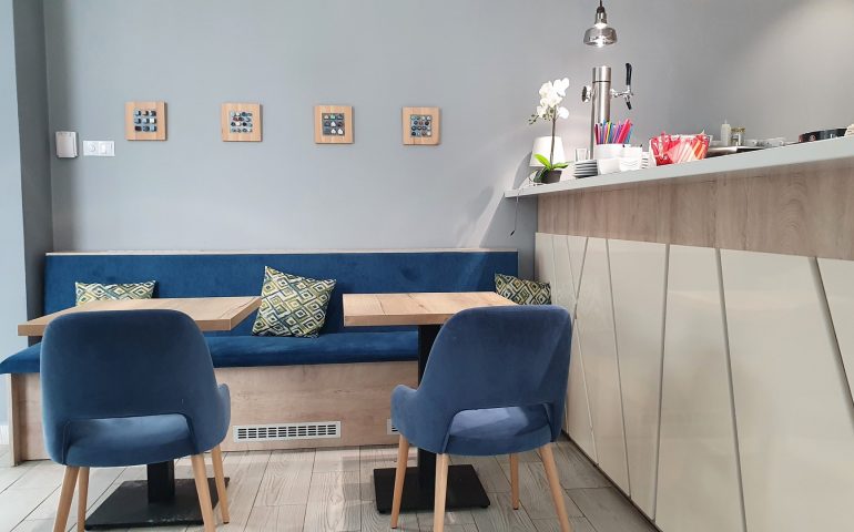https://karpatiaettermek.hu/wp-content/uploads/2021/04/Csikszereda-Promenad-Cukraszda-6-770x480.jpg