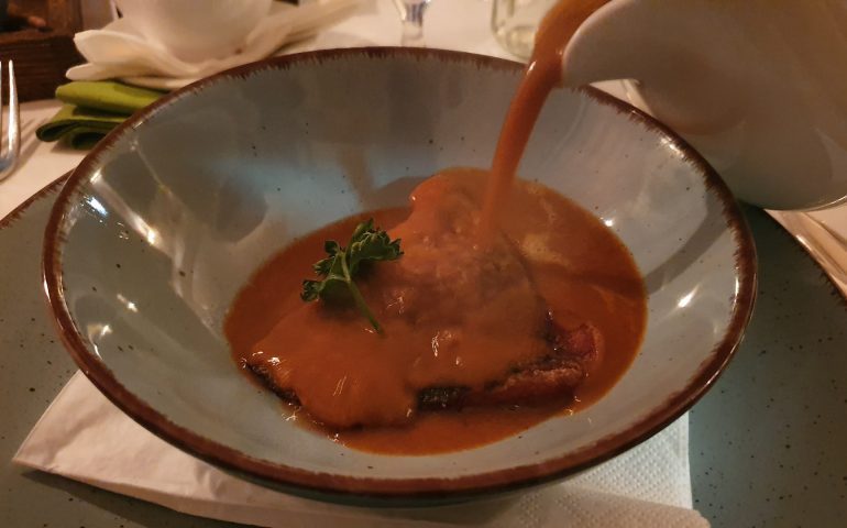 https://karpatiaettermek.hu/wp-content/uploads/2021/04/Dunaszerdahely-Villa-Rosa-Etterem-7-770x480.jpg