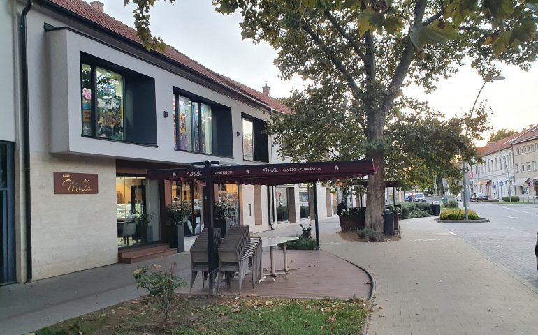 https://karpatiaettermek.hu/wp-content/uploads/2021/04/Siofok-Cafe-Melba-Cukraszda-1-770x480.jpg
