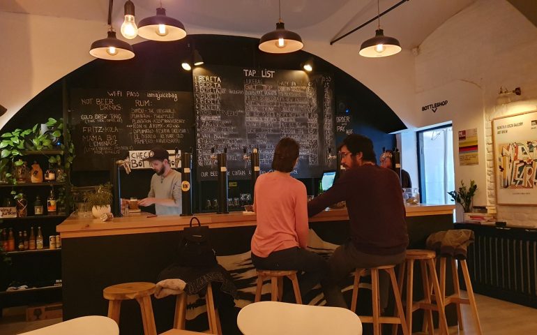 https://karpatiaettermek.hu/wp-content/uploads/2021/04/Temesvar-Bereta-Taproom-Sorozo-4-770x480.jpg