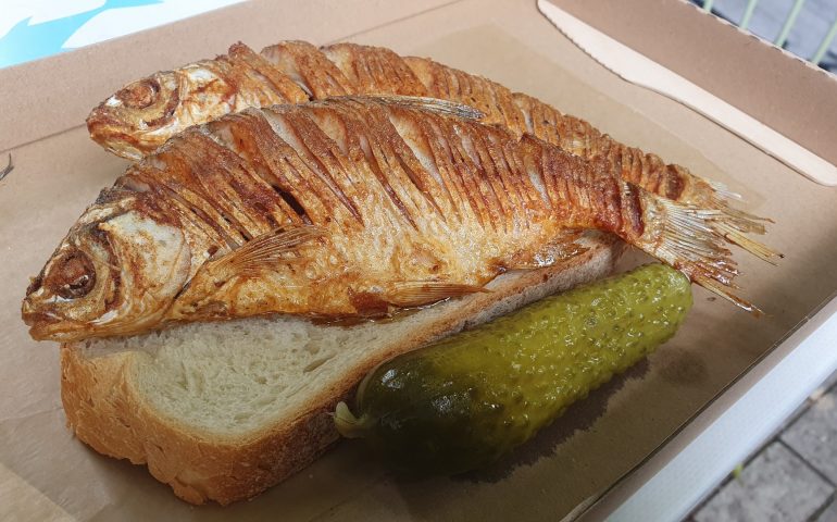 https://karpatiaettermek.hu/wp-content/uploads/2021/04/Tihany-Fish-Point-Etterem-6-770x480.jpg