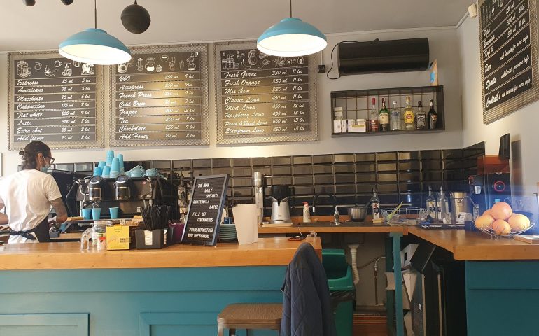 https://karpatiaettermek.hu/wp-content/uploads/2021/05/Torda-The-Bean-Kavezo-2-770x480.jpg