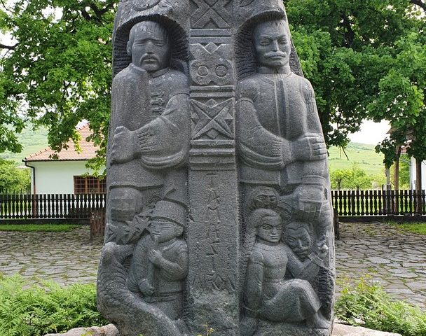 https://karpatiaettermek.hu/wp-content/uploads/2021/06/Farkaslaka-Hadnagy-Etterem-2-608x480.jpg