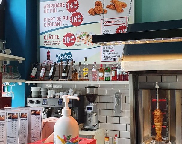 https://karpatiaettermek.hu/wp-content/uploads/2021/06/Nagyvarad-Pita-by-Graf-Street-food-gourmet-5-608x480.jpg