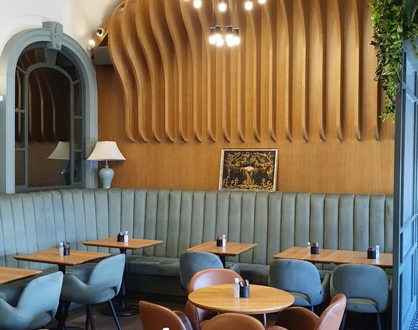 https://karpatiaettermek.hu/wp-content/uploads/2021/06/Nagyvarad-Ristretto-2-Kavezo-8-608x480.jpg