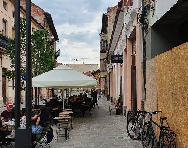 https://karpatiaettermek.hu/wp-content/uploads/2021/06/Nagyvarad-Spite-Kavezo-2-608x480.jpg